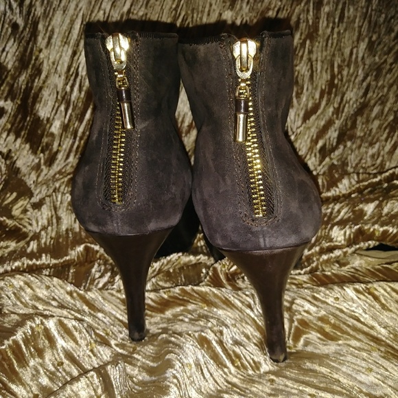 Me Too Booties - Picture 3 of 4